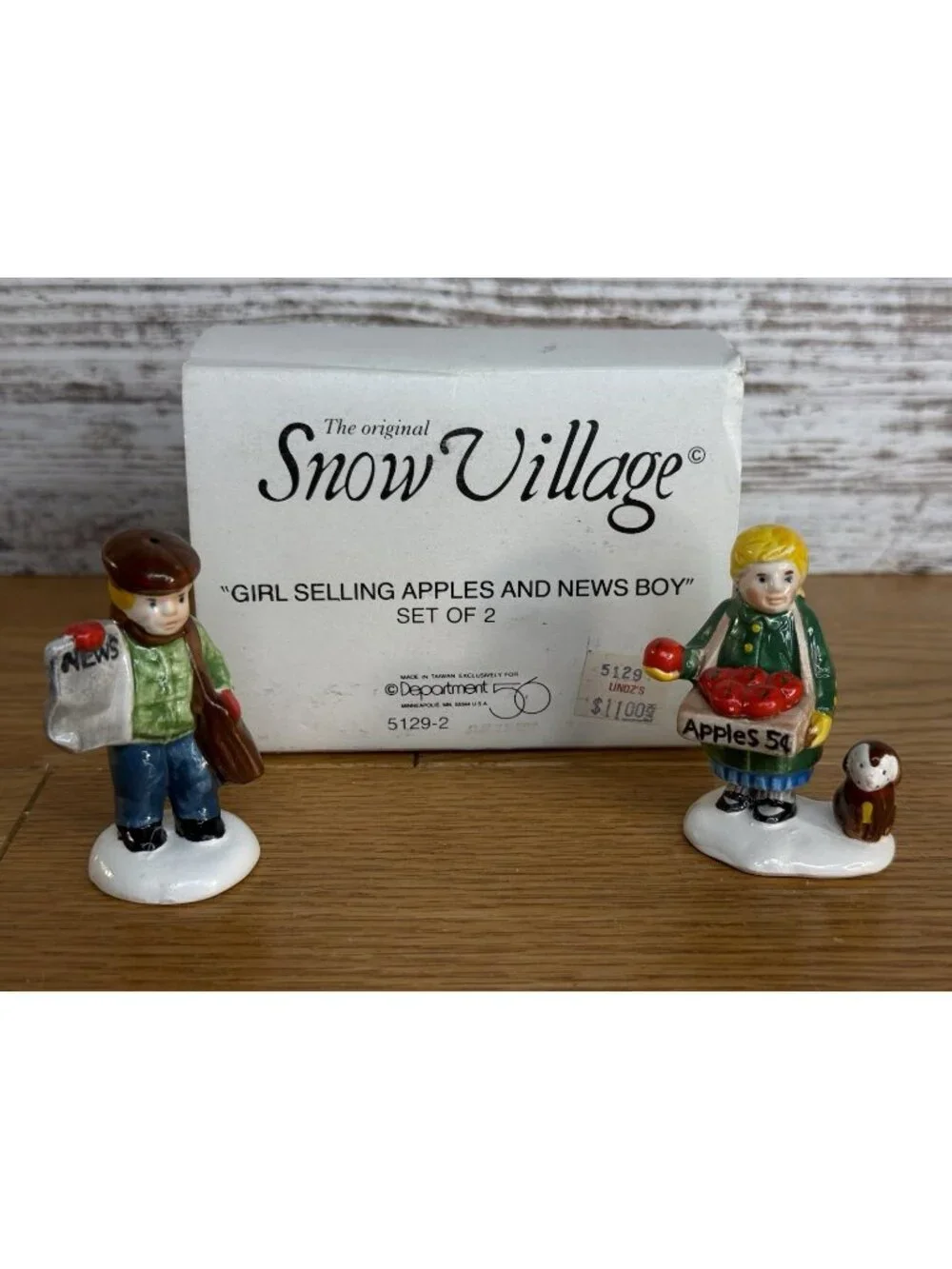 Department 56 Girl Selling Apples and News Boy #5129-2 Snow Village